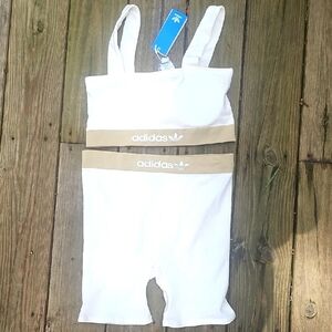 Adidas Beige And Ivory 2 Piece Bra And Biker Short Lounge Set Size XL